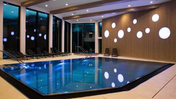 Indoor pool, outdoor pool, open 7:00 AM to 9:00 PM, pool umbrellas