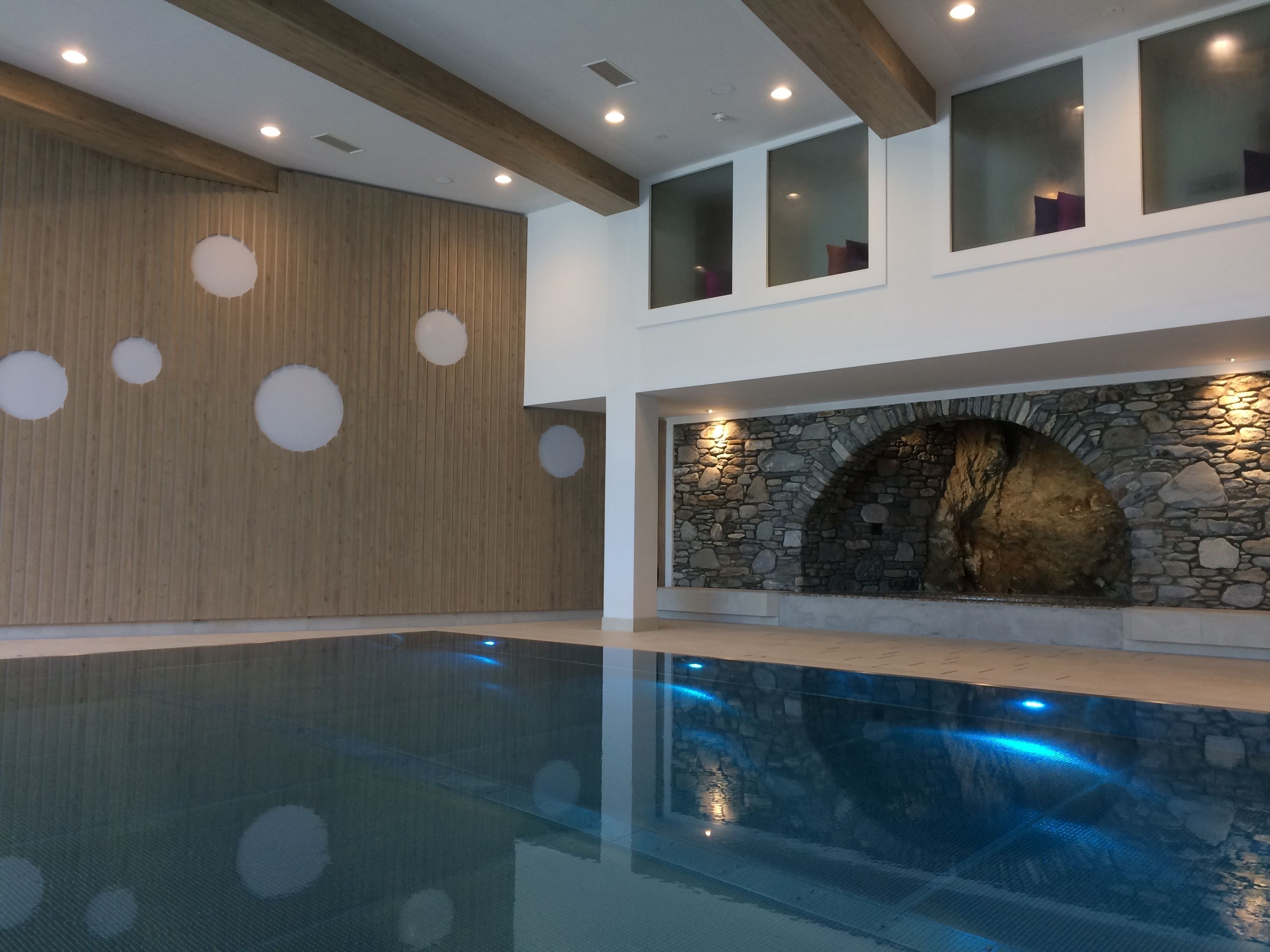 indoor pool, outdoor pool, open 7:00 am to 9:00 pm, pool umbrellas