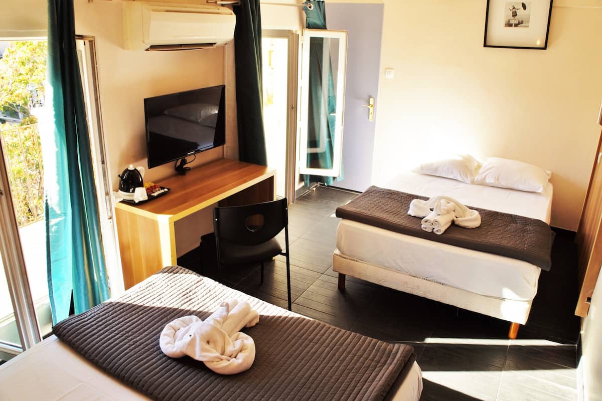 Minibar, in-room safe, desk, soundproofing