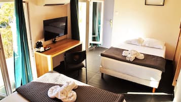 Minibar, coffres-forts dans les chambres, bureau, chambres insonorisées