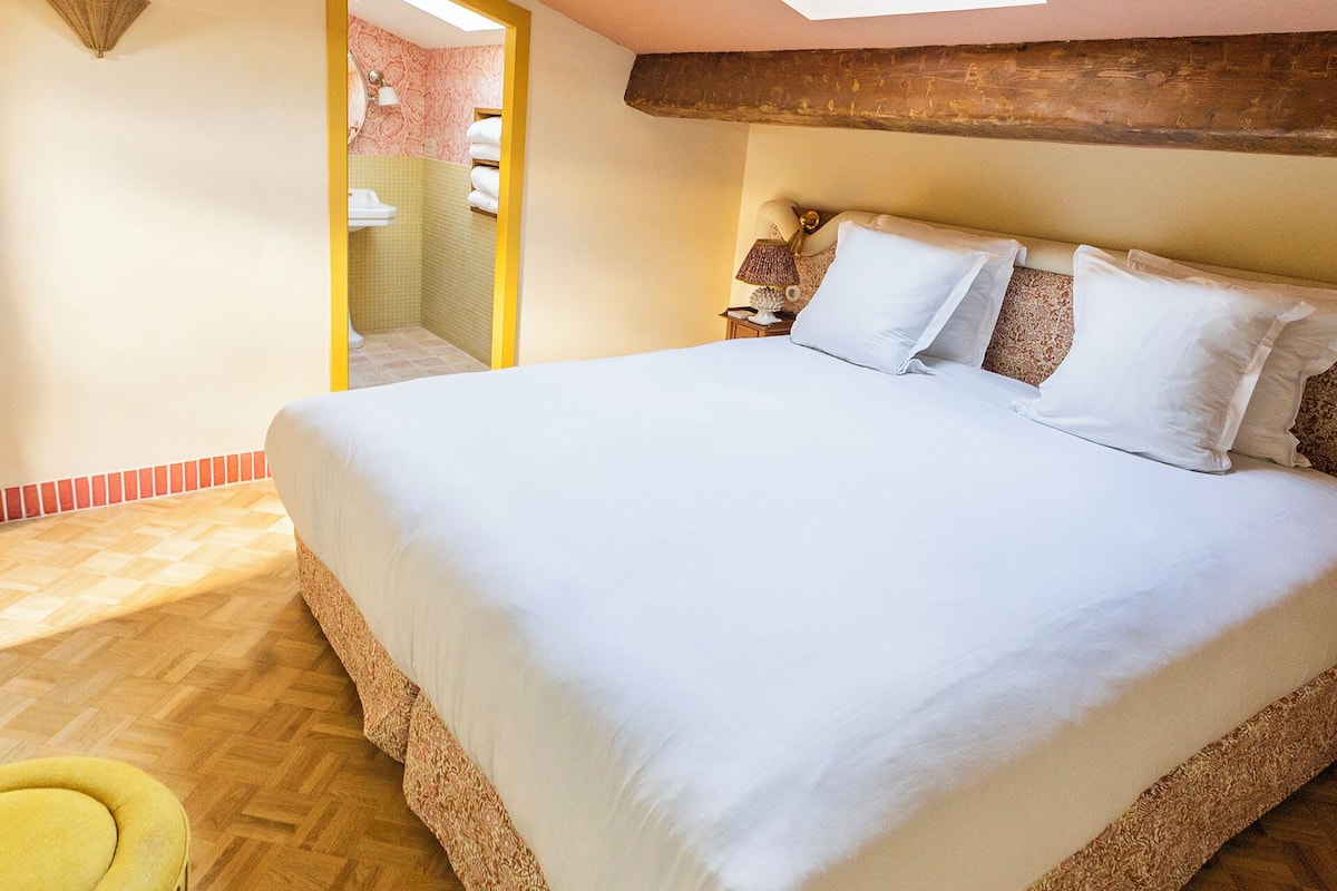 La Mansardée | 2 chambres, literie de qualité supérieure