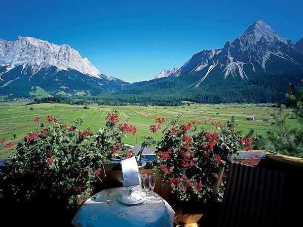 Mountain view - Sporthotel Zugspitze (Lermoos)
