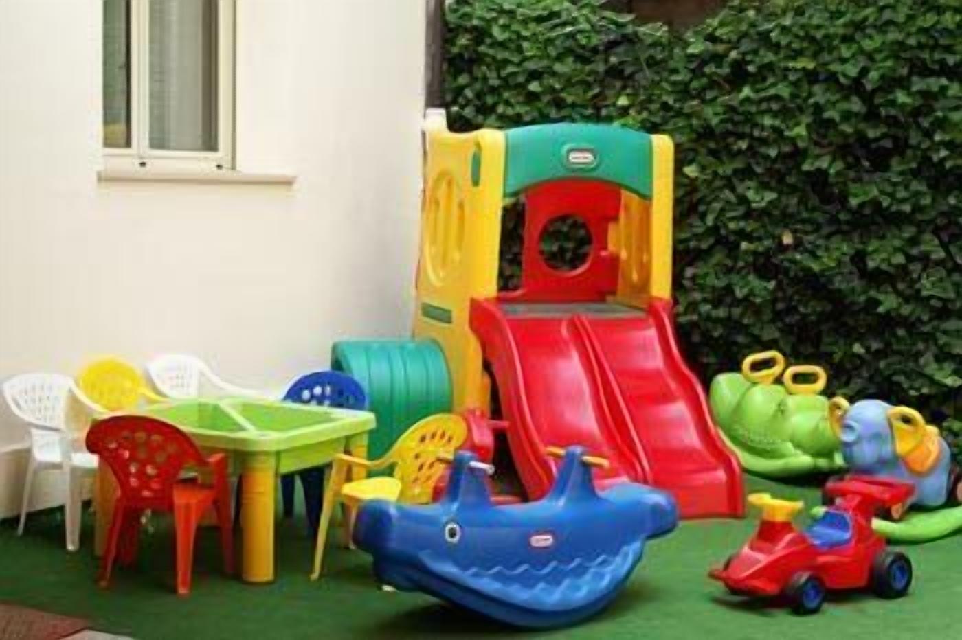 children’s play area – outdoor