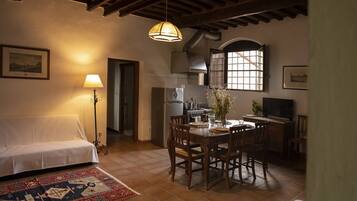 Superior-Apartment, 2 Schlafzimmer, Kochnische, Gartenblick (Podere Umberto B) | Eigene Kochnische