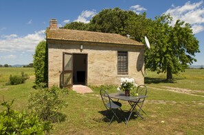 Cottage | Property grounds