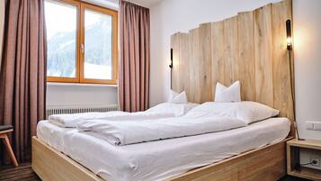 Apartment, Balcony (3 Persons) | Premium bedding, in-room safe, individually decorated