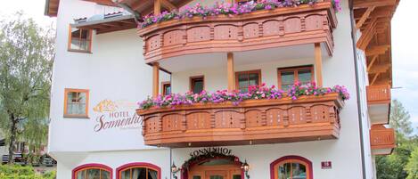 Entrée de l’hébergement