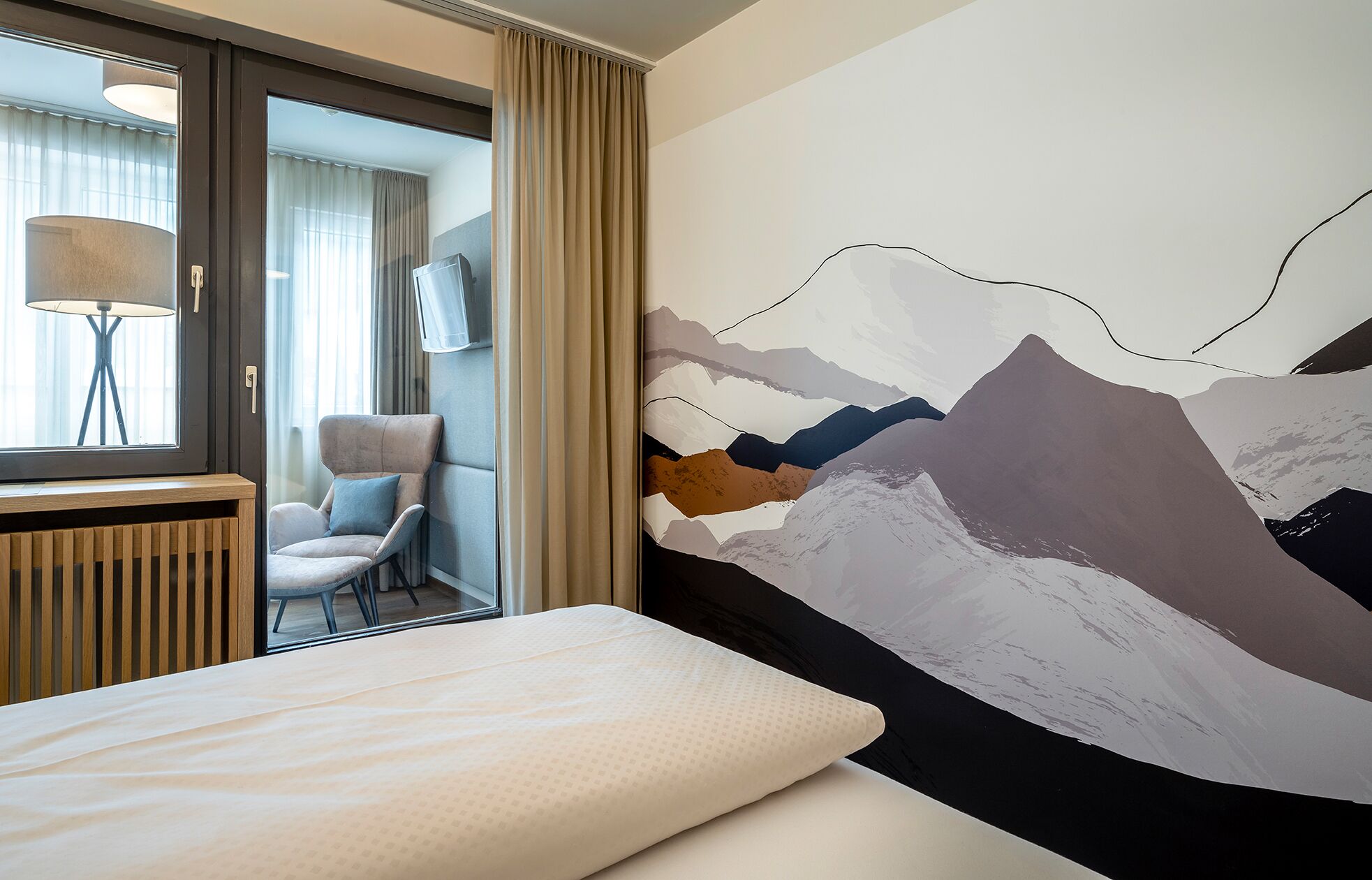 comfort single room | 1 bedroom, in-room safe, iron/ironing board, free wifi