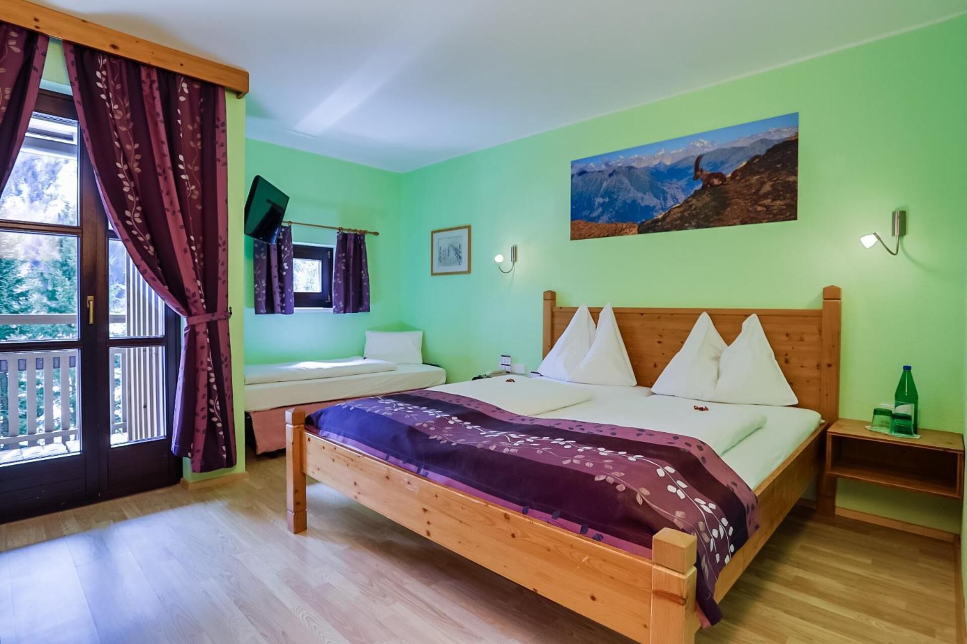 hypo-allergenic bedding, in-room safe, desk, iron/ironing board