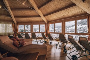 Salas de tratamientos para parejas, sauna, bañera de hidromasaje