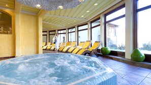 Bain à remous intérieur