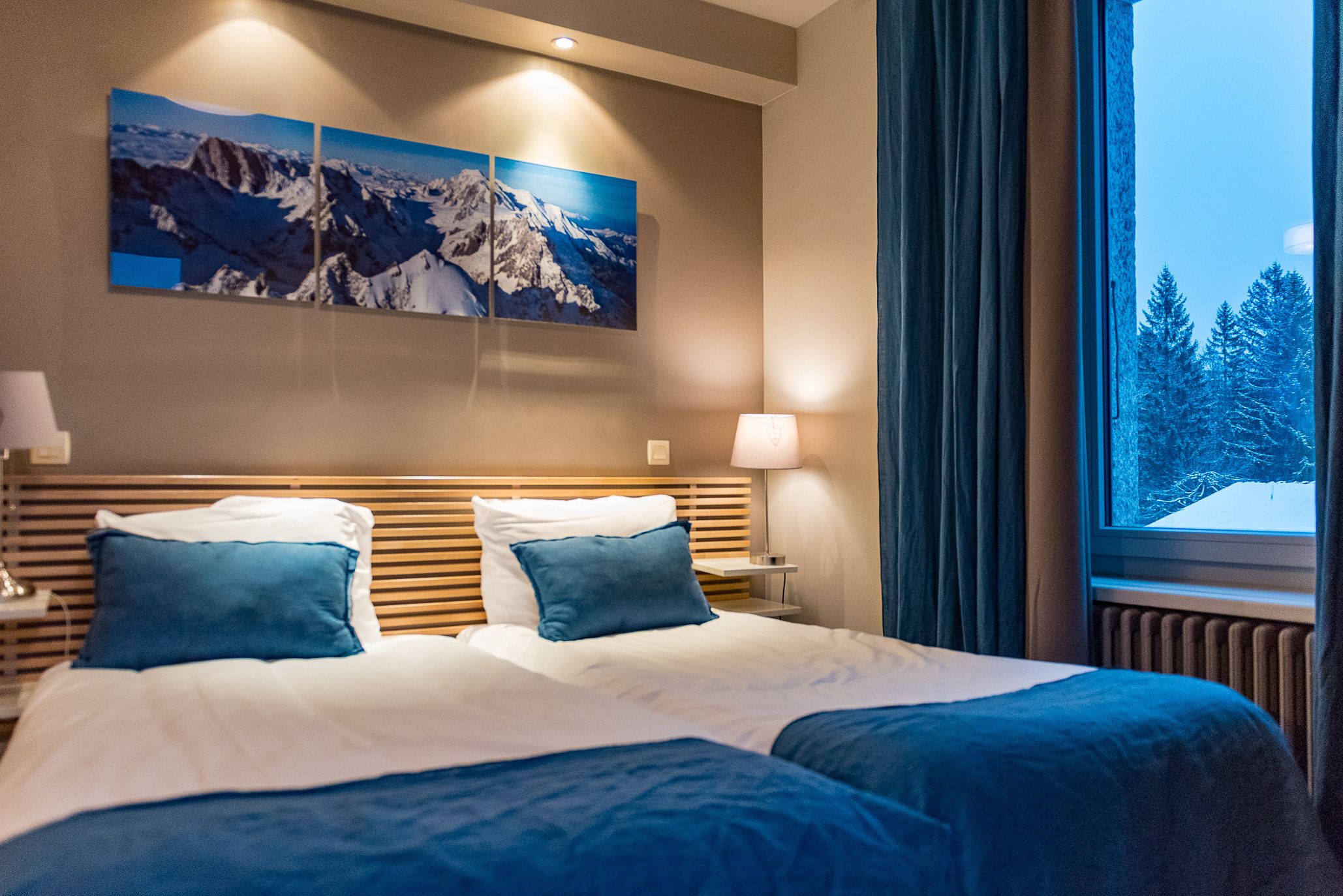 in-room safe, desk, soundproofing, free wifi