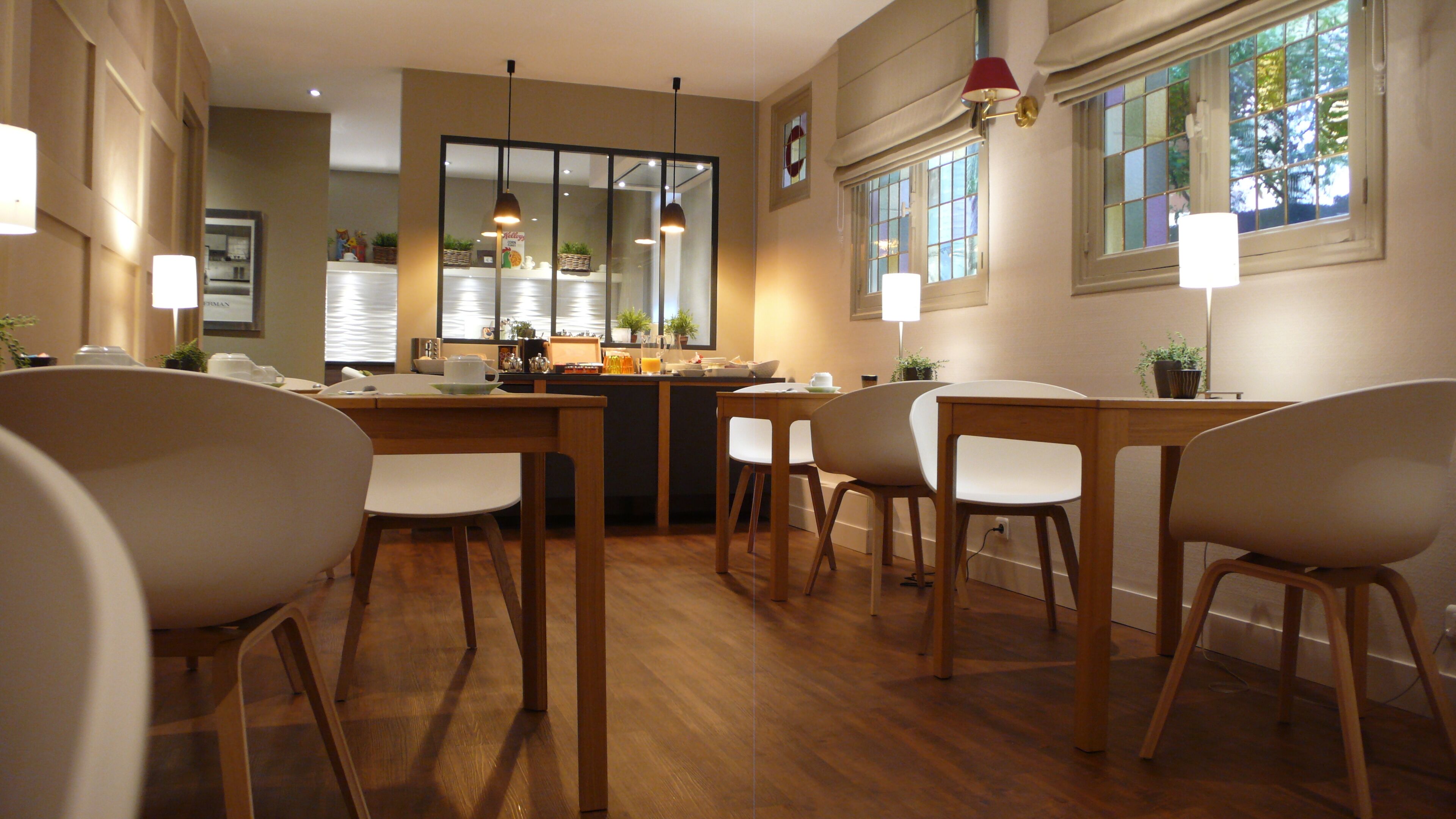 daily continental breakfast (eur 12 per person)