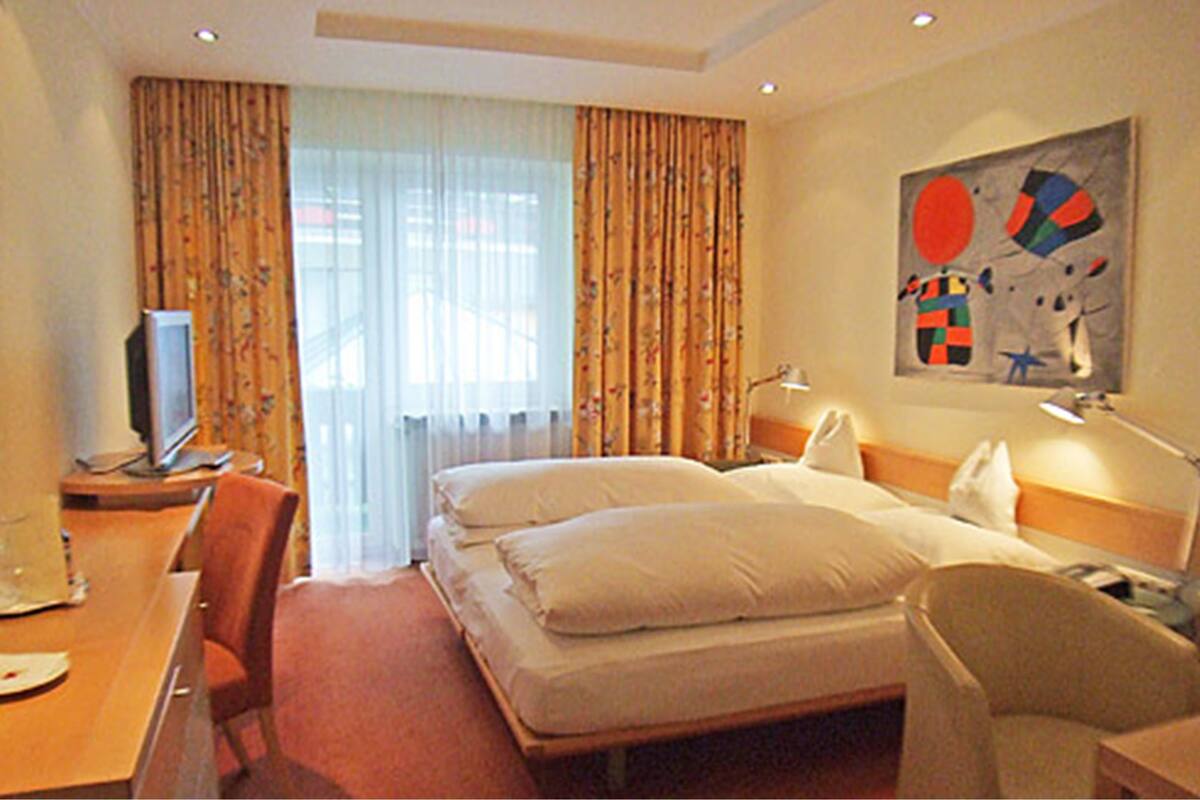 Design-Doppelzimmer, Balkon, Bergblick