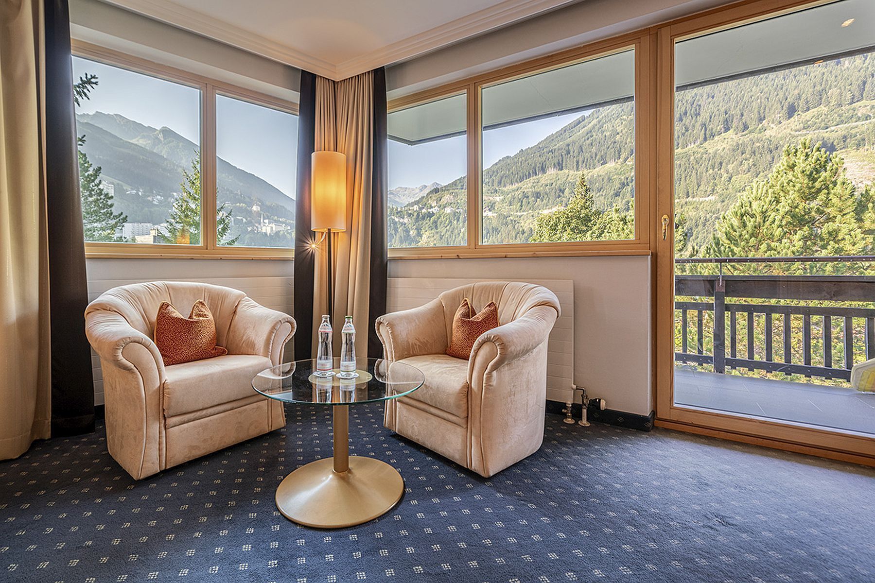 panoramic room, balcony, corner | view from room