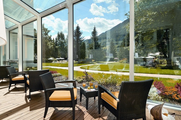 Bilik rawatan pasangan, rawatan badan, aromaterapi, urutan sukan