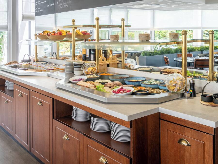 Dagelijks ontbijtbuffet (EUR 13.50 per persoon)