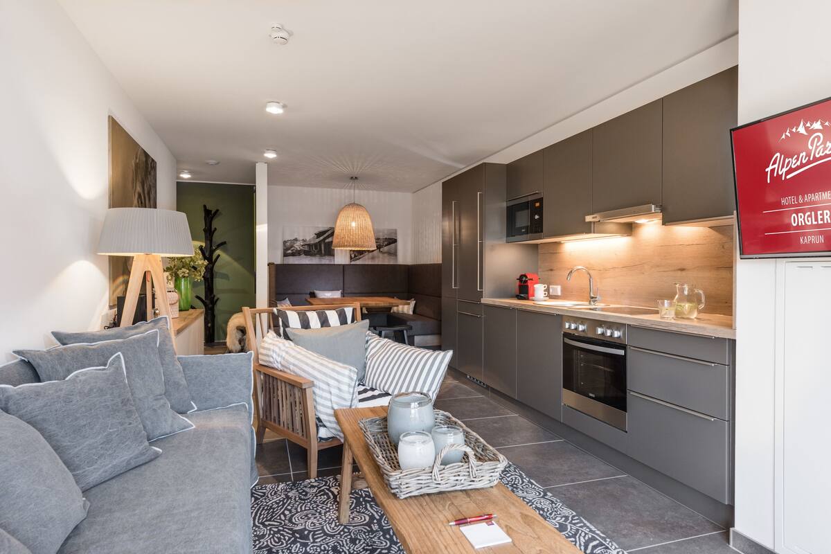 deluxe-apartment, kitchen, mountain view (alpine dreams, exklusive 180 eur cleaning fee)) | private kitchen | coffee/tea maker