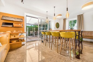 Daily buffet breakfast for a fee