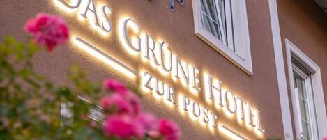 Fachada da propriedade