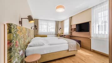 Superior-Doppelzimmer, Nichtraucher | Allergikerbettwaren, Zimmersafe, Schreibtisch, Verdunkelungsvorhänge