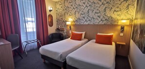 Superior Twin Room (Air-conditioned) | Desk, blackout drapes, soundproofing, iron/ironing board