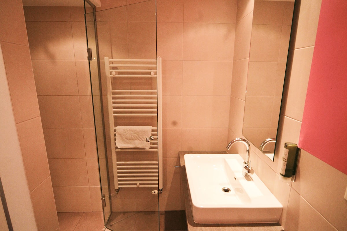 superior double room, balcony | bathroom | hair dryer, towels