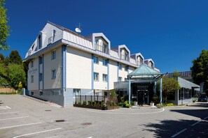 Front of property - Hotel Stoiser's Graz (Graz)