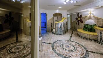 Sauna, steam room