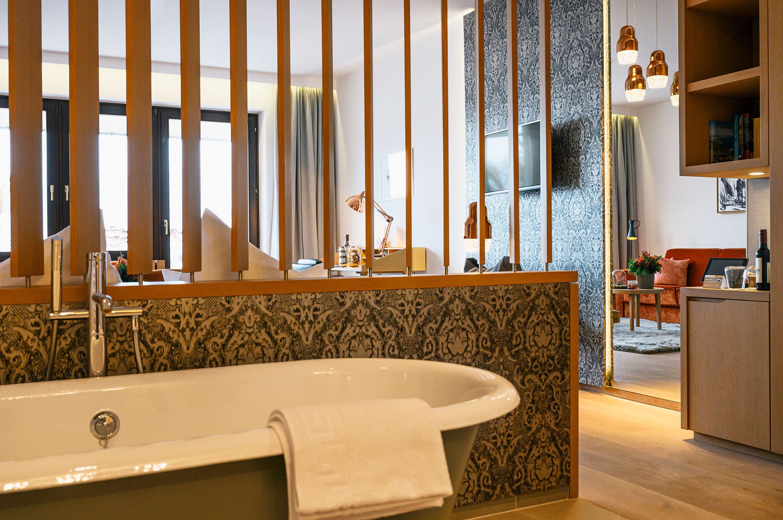 junior studio suite, 1 king bed, bathtub, lake view (salzkammergut) | bathroom | free toiletries, hair dryer, bathrobes, towels