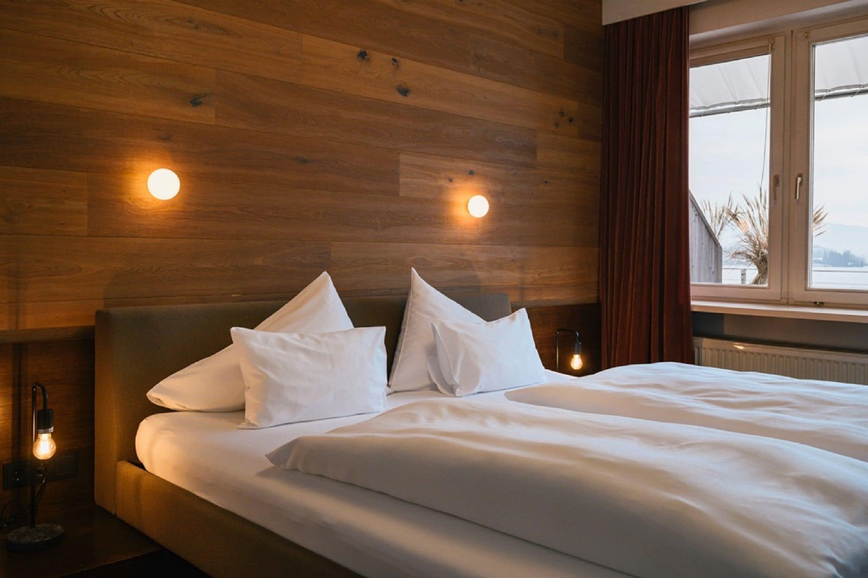 suite (traunsee) | premium bedding, down duvets, minibar, in-room safe