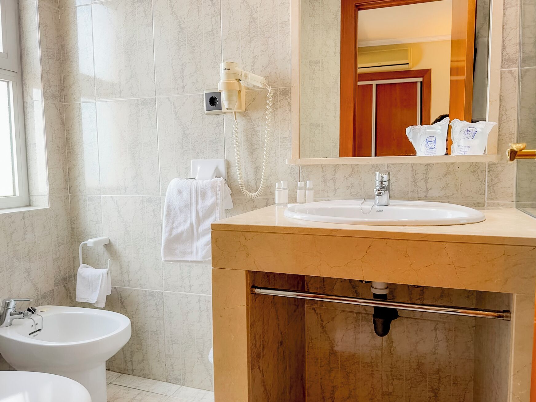 double room (extra bed) | bathroom | hair dryer, towels