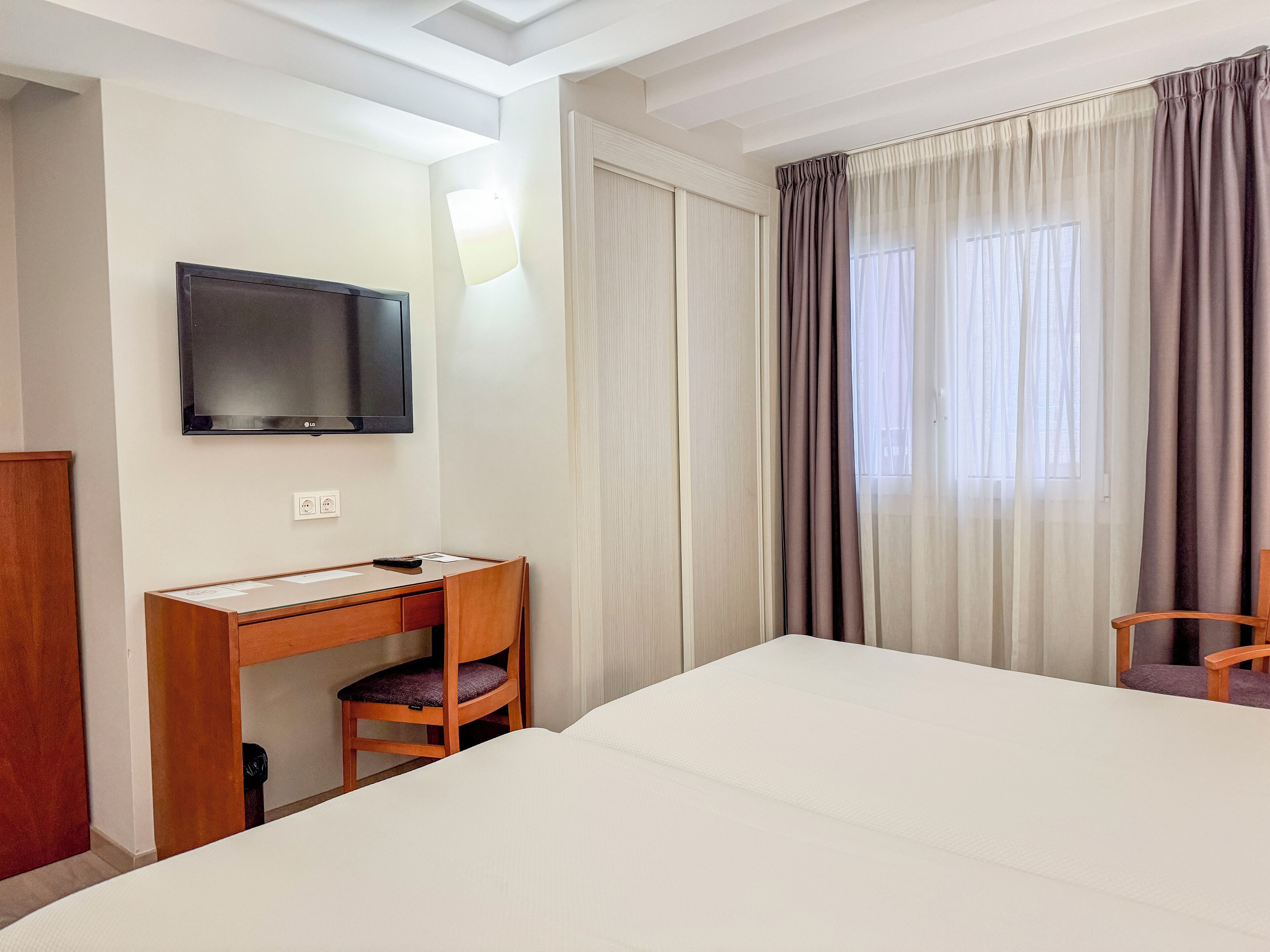 double room | in-room safe, desk, rollaway beds, free wifi