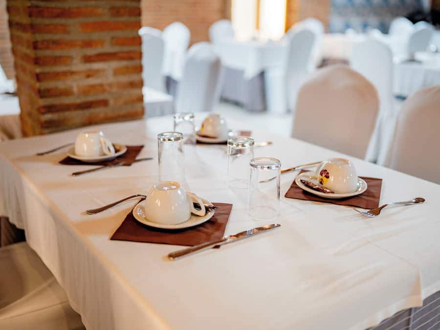 Café da manhã com buffet todos os dias mediante uma taxa