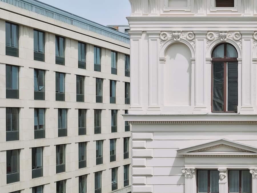 المنشأة من الخارج