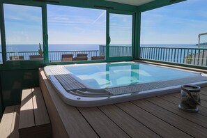 Indoor spa tub - Princess et Richmond (Menton)