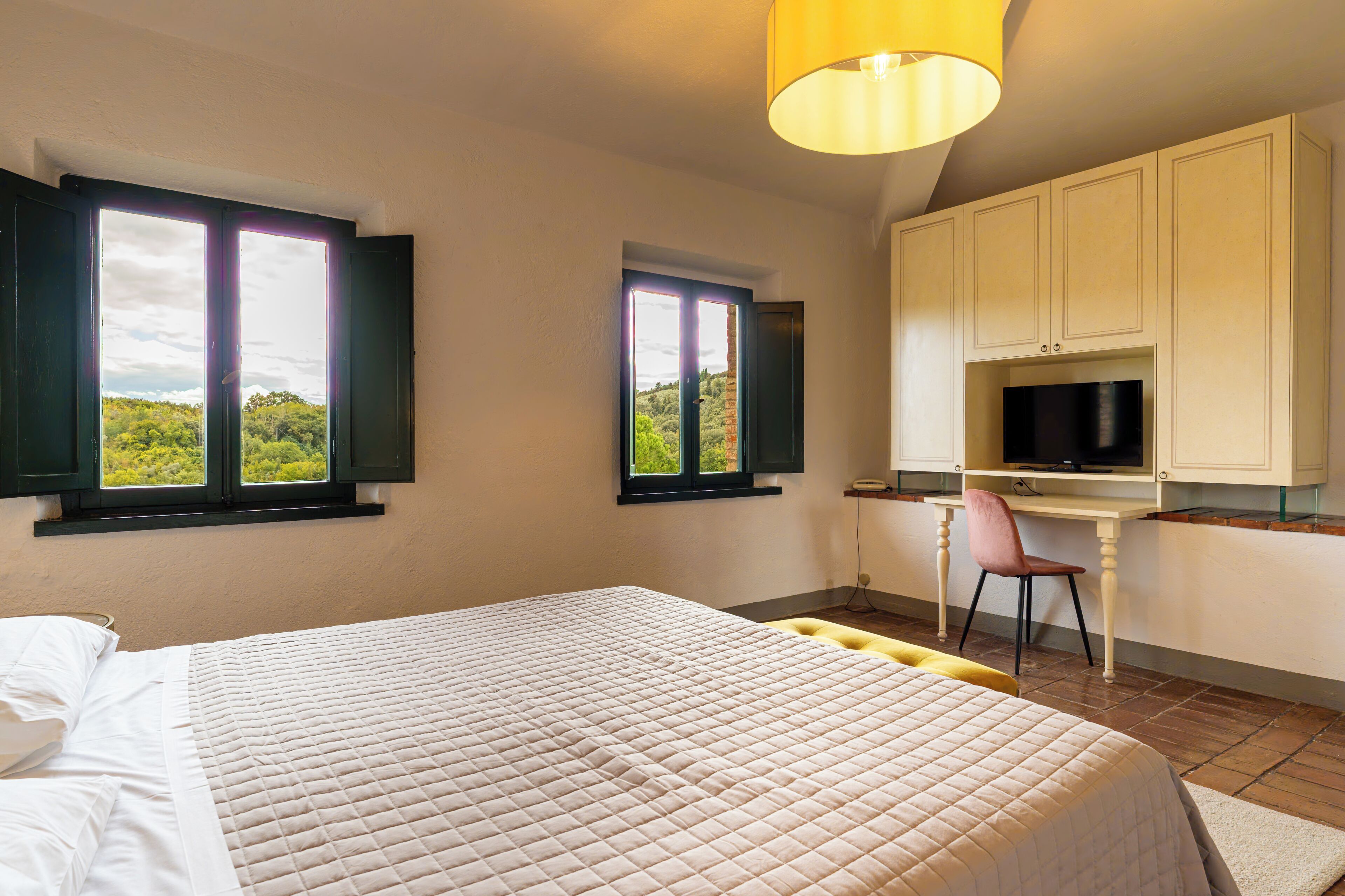 Superior-rum | Minibar, skrivbord, arbetsyta för laptop och gratis wi-fi