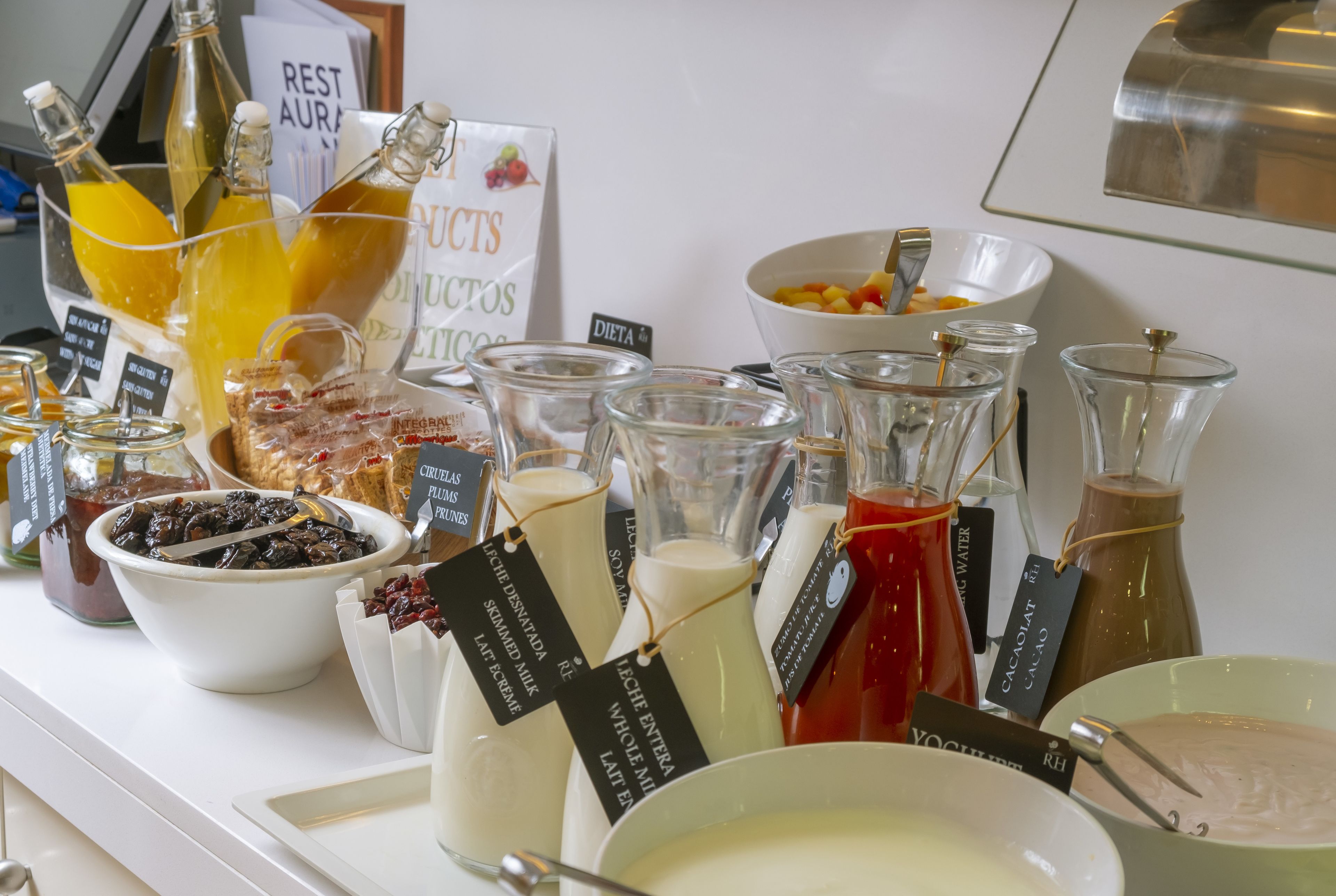 Daily buffet breakfast (EUR 15 per person)