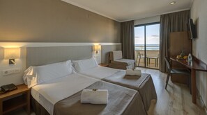 Family Room, Balcony, Sea View (2 adults + 2 children) | Down comforters, in-room safe, desk, blackout drapes - Hotel Rosamar & Spa (Lloret de Mar)