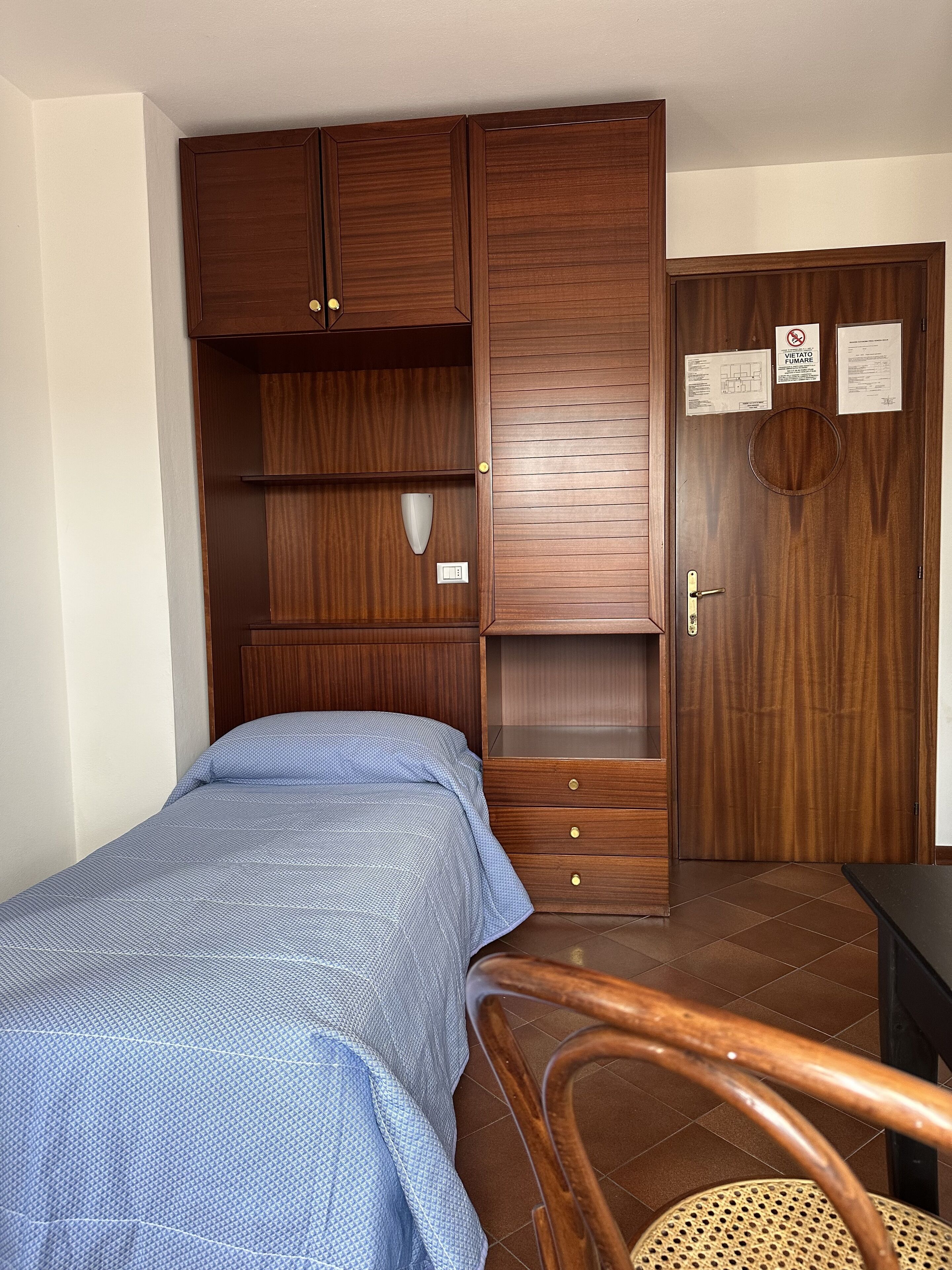 single room, city view | 1 bedroom, in-room safe, desk, free wifi