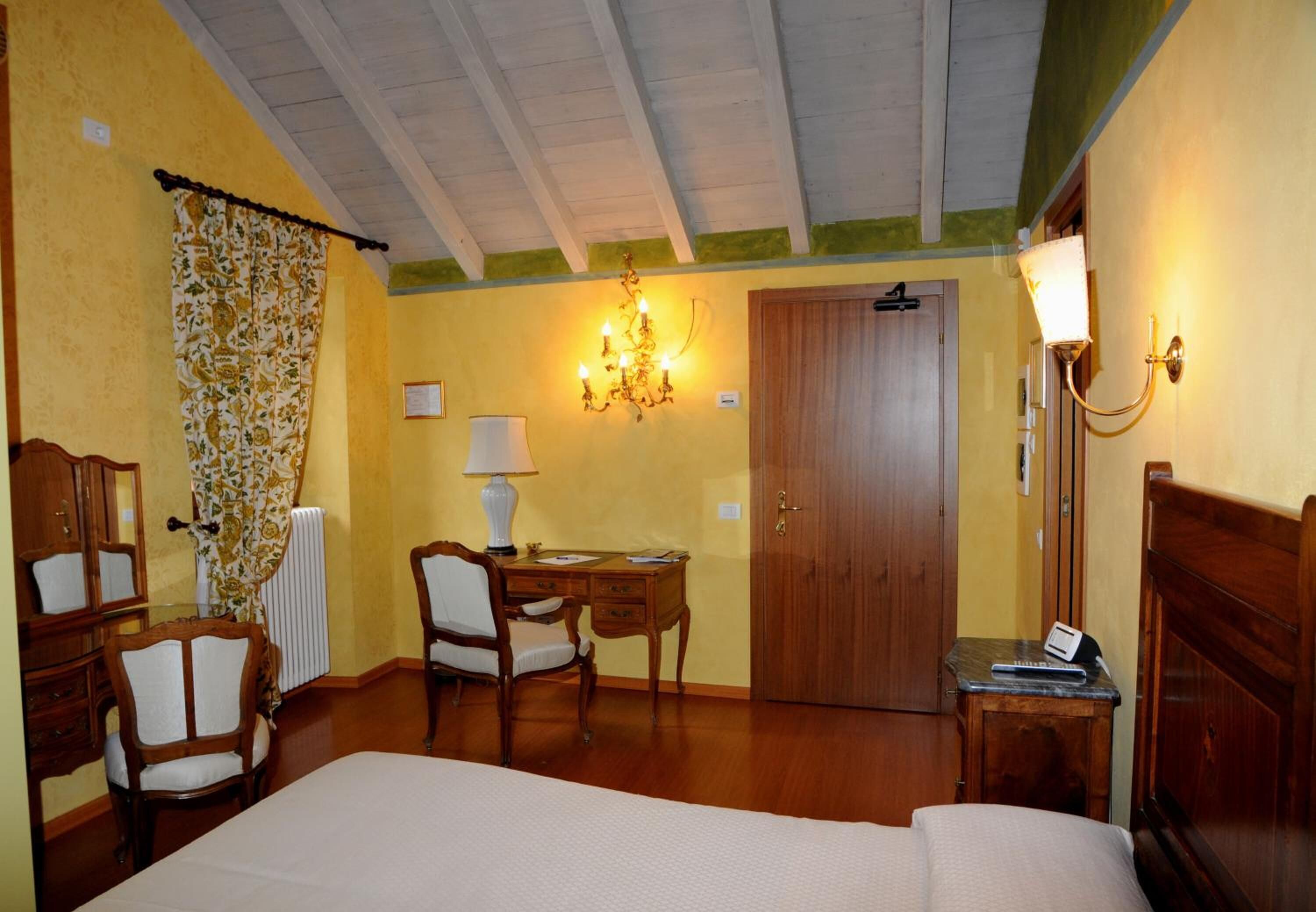Kamar