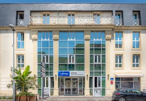 Front of property - The Originals City, Hôtel Les Thermes de l'Avenue (Dax)