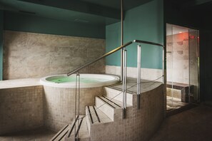 Baignoire à remous intérieure