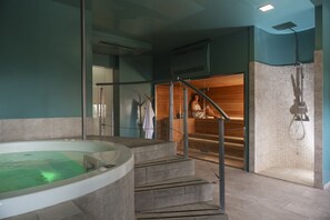 Couples treatment rooms, sauna, hot tub, Turkish bath, body treatments - The Regent Boutique Hotel & SPA - PRE OPENING (Borgo Maggiore)