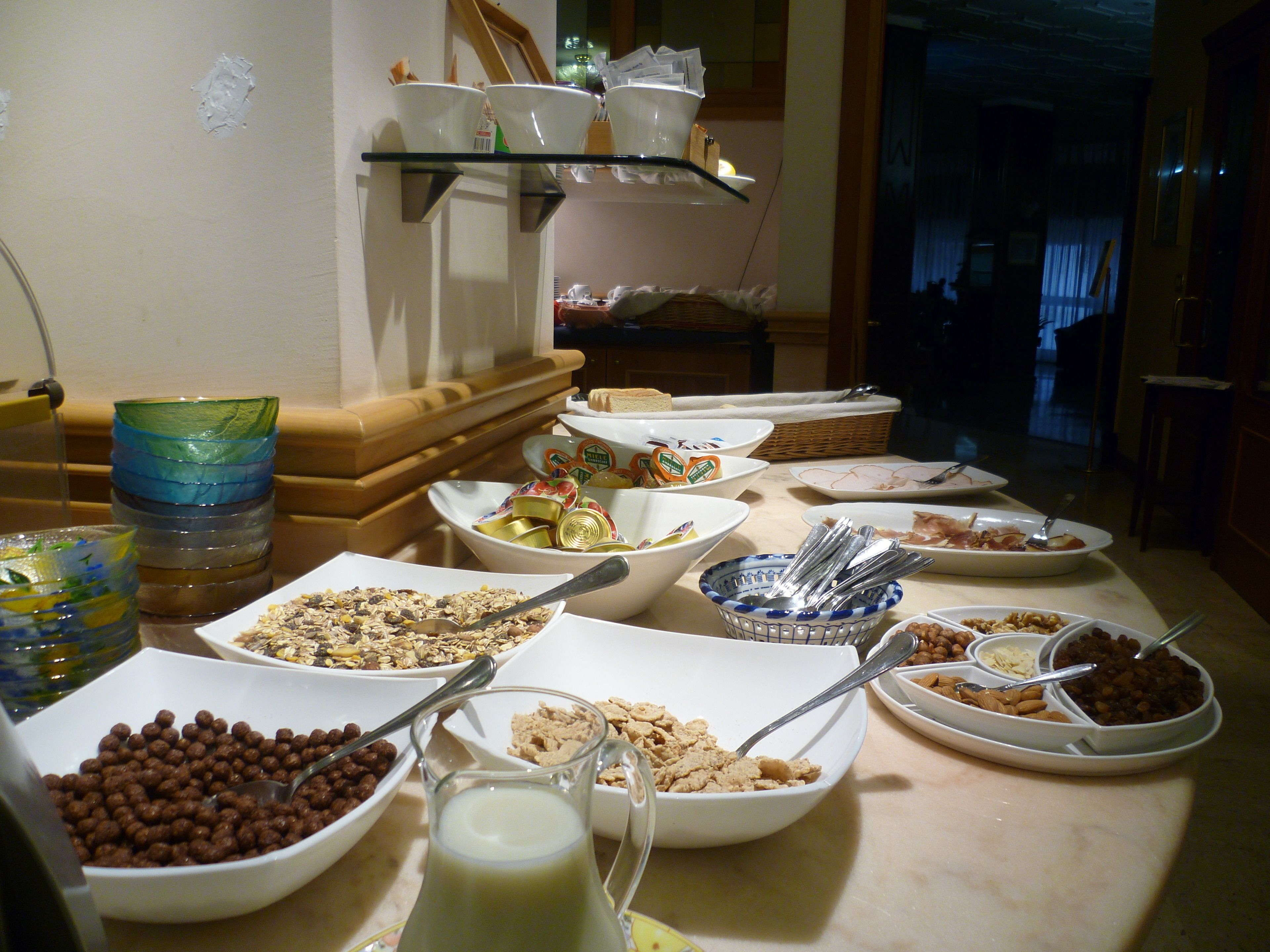 매일 뷔페 무료 아침 식사 포함