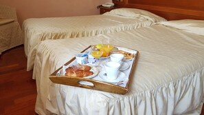 Room service - dining - Hotel Minerva (Pordenone)