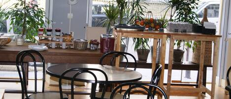 Daily buffet breakfast (EUR 8.50 per person)