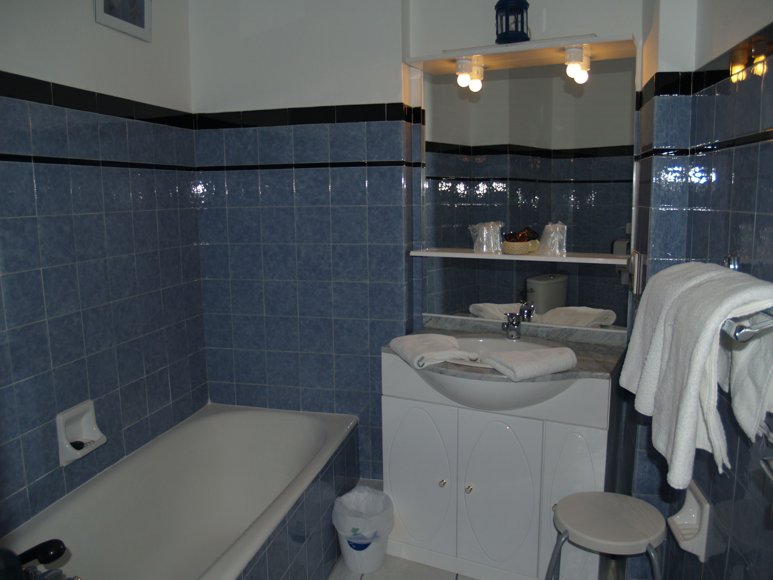 double room single use | bathroom | free toiletries, hair dryer, towels