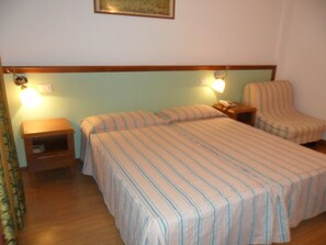 Minibar, in-room safe, desk, blackout drapes - Il Guscio (Grado)