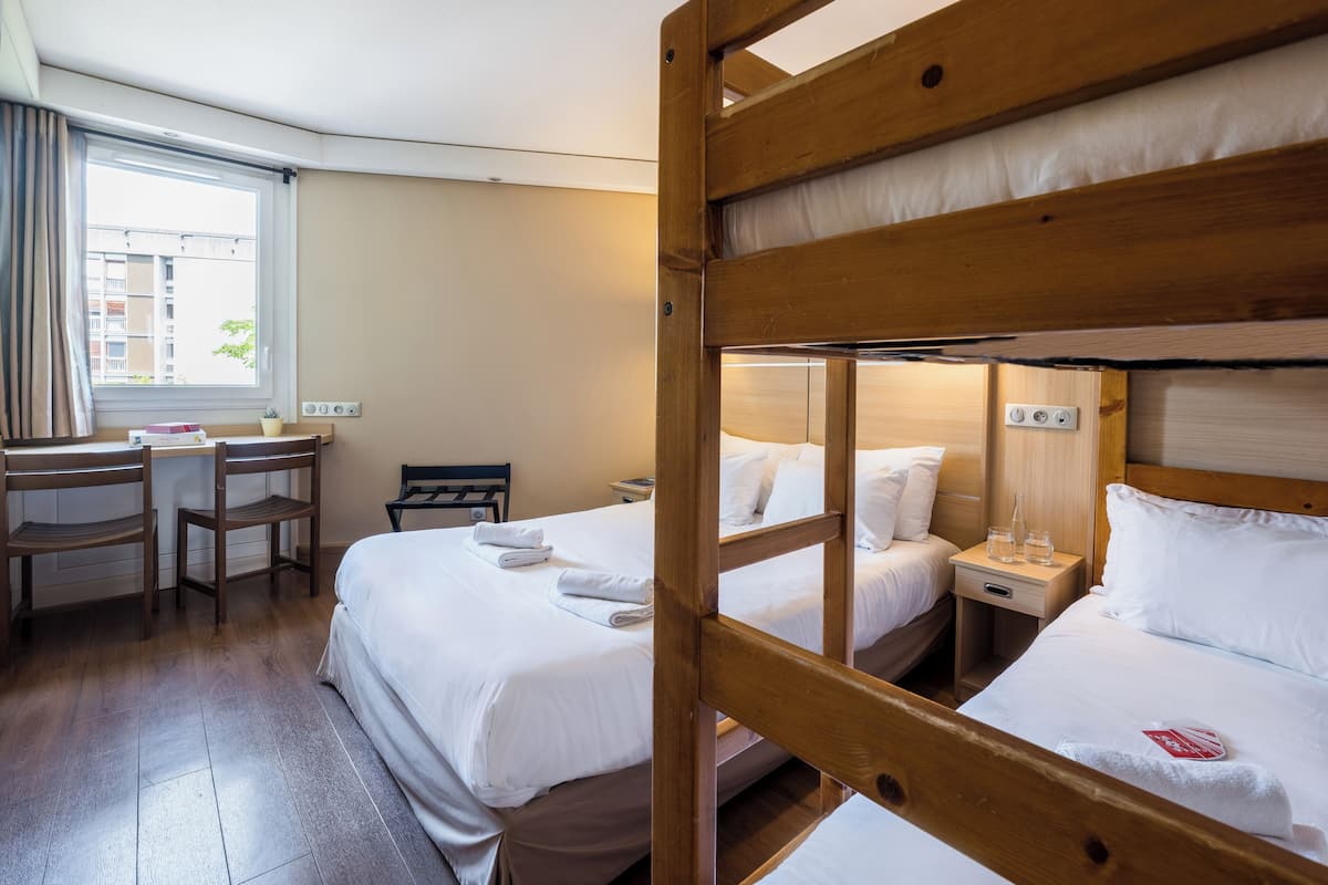 Premium bedding, in-room safe, desk, blackout curtains